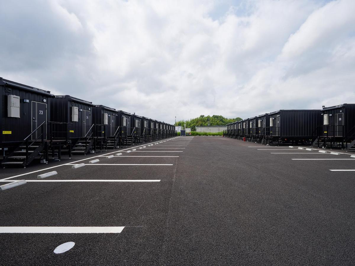 Hotel R9 The Yard Koka Bagian luar foto